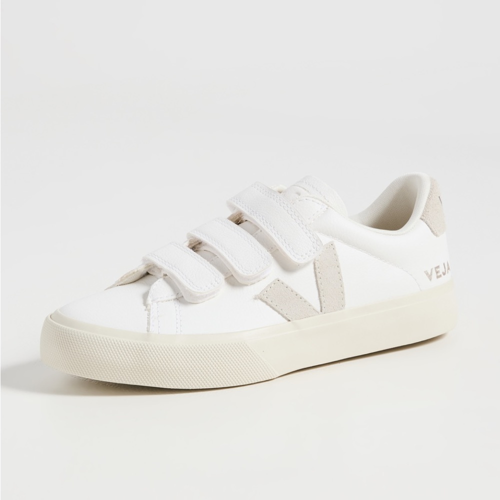 Veja Recife Sneaker in Extra White Natural, Size 40 (US 9)